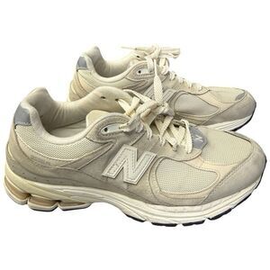 New Balance 2002R – Calm Taupe / Off White – Mens. Size 9